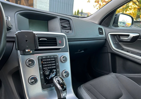 Volvo S60 cena 63000 przebieg: 106500, rok produkcji 2016 z Dobra małe 172